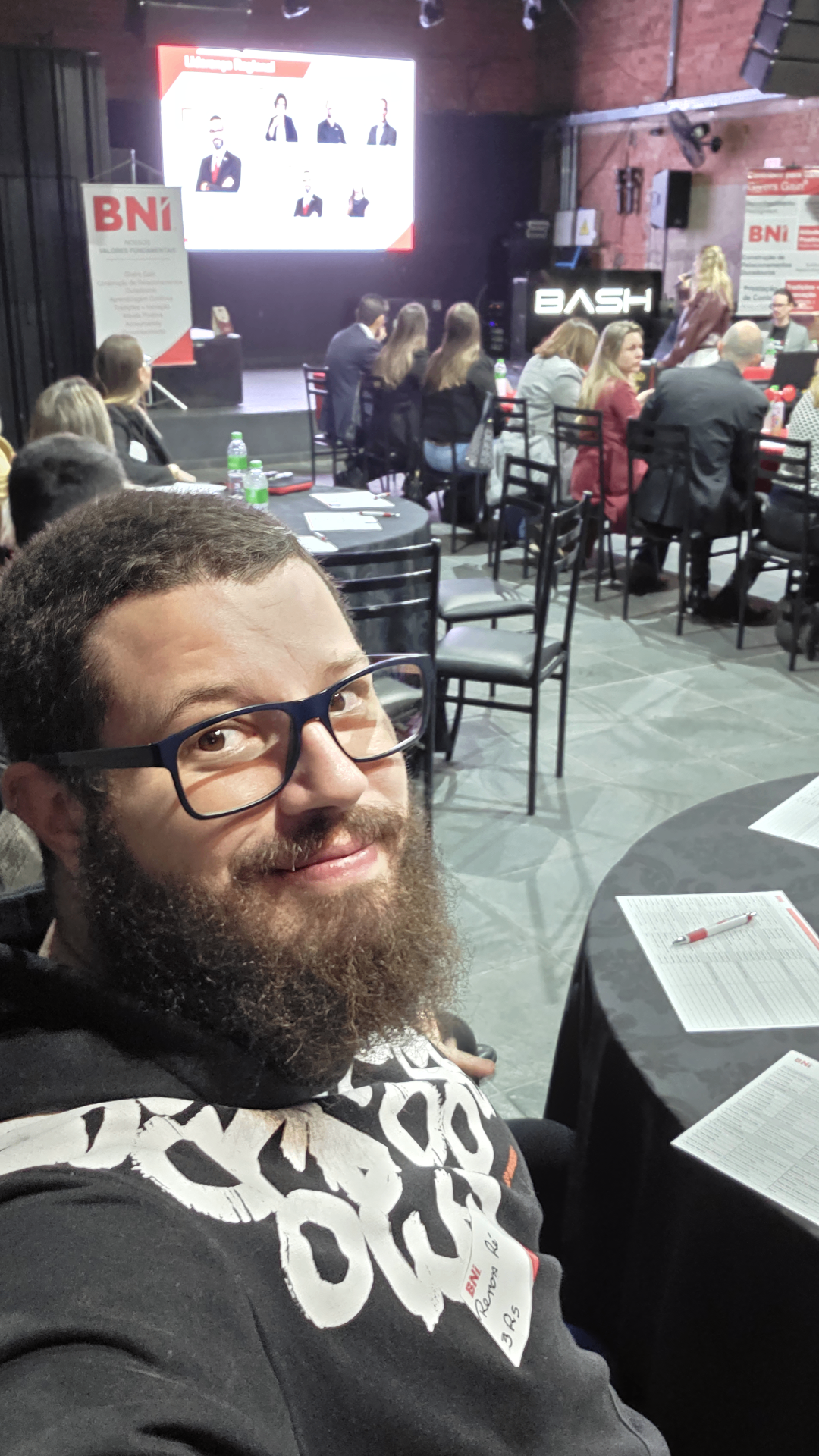 Renan Rugolo Ré em evento de networking BNI